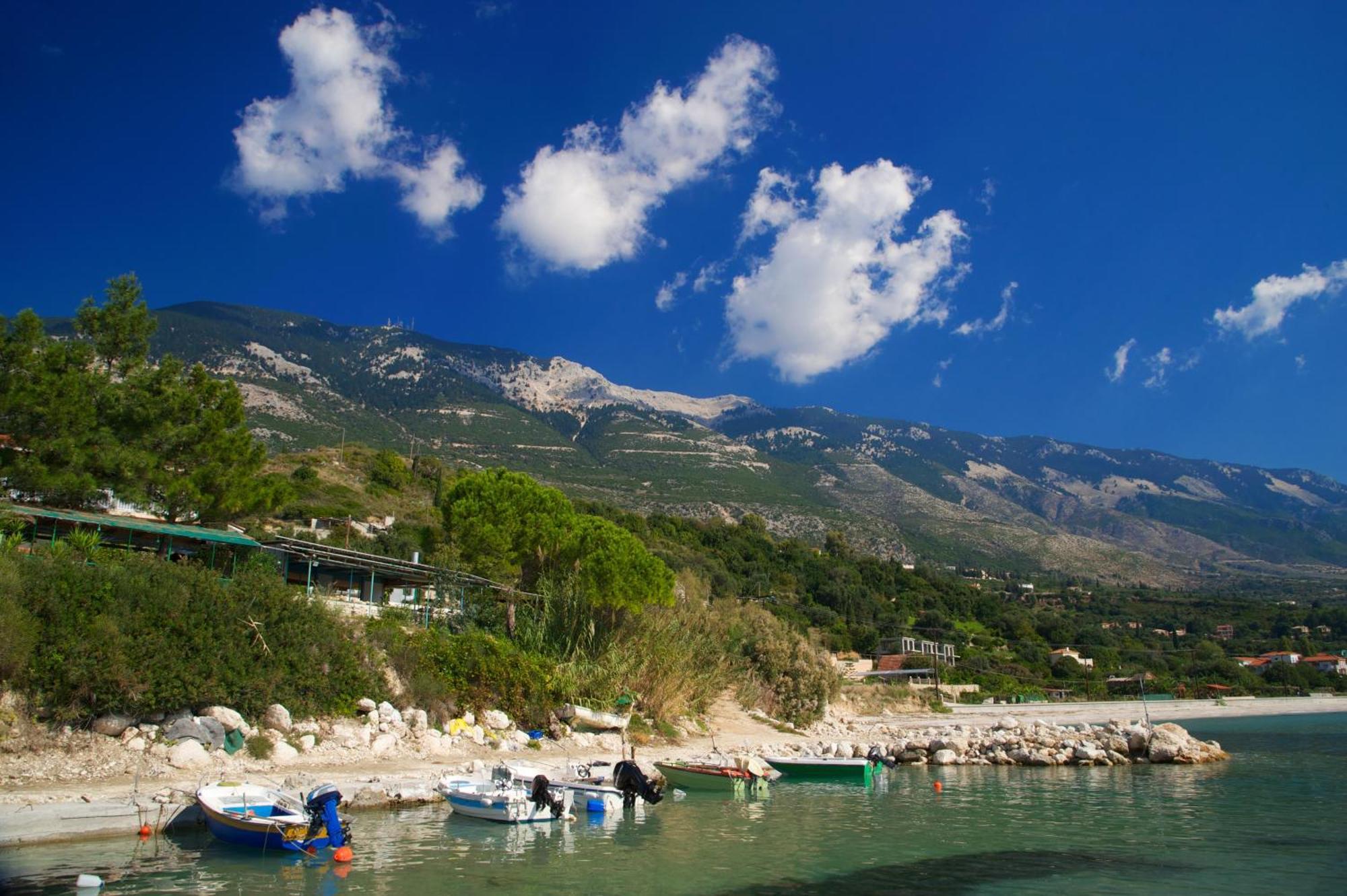 Eleftheria Apartments Vlachata ภายนอก รูปภาพ