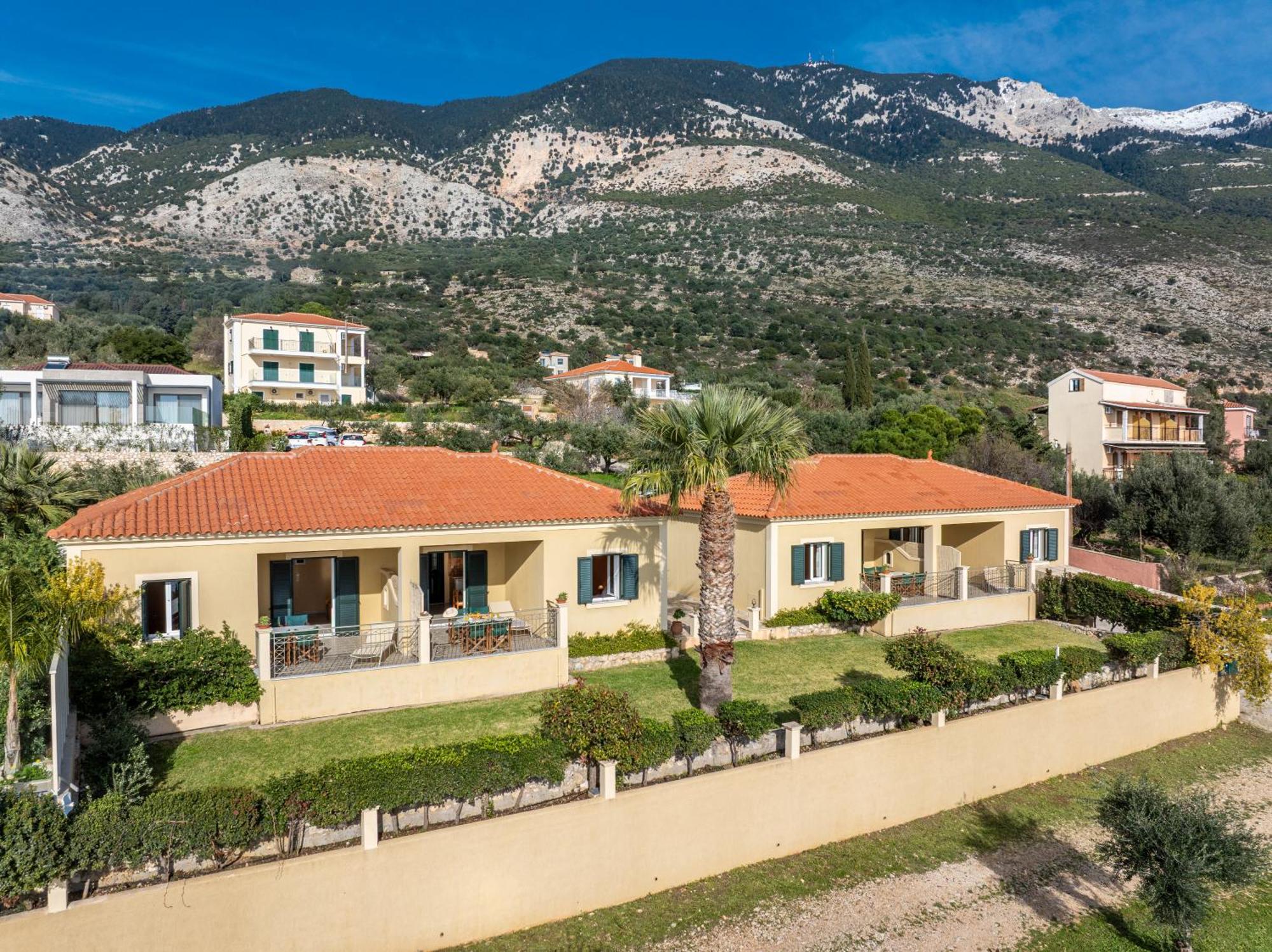 Eleftheria Apartments Vlachata ภายนอก รูปภาพ
