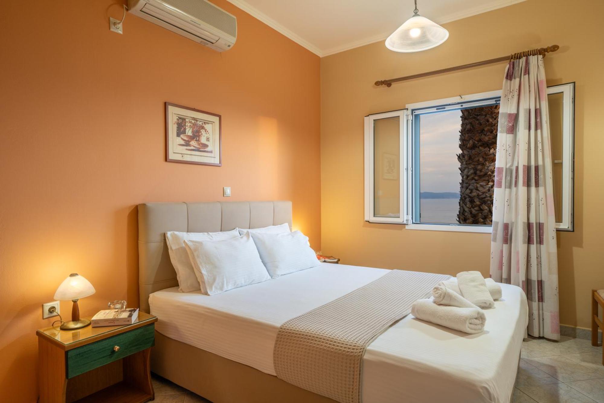 Eleftheria Apartments Vlachata ภายนอก รูปภาพ