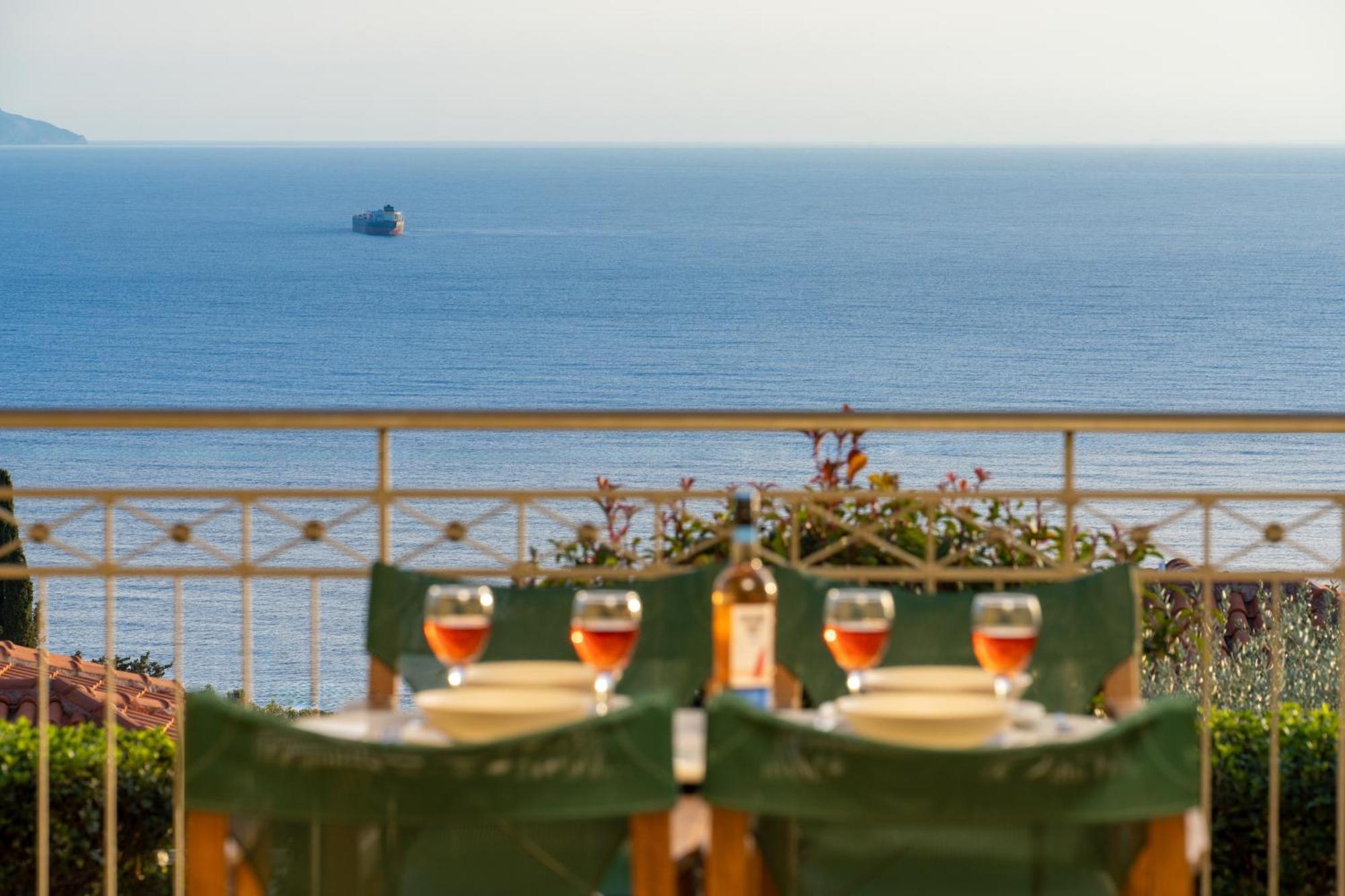 Eleftheria Apartments Vlachata ภายนอก รูปภาพ